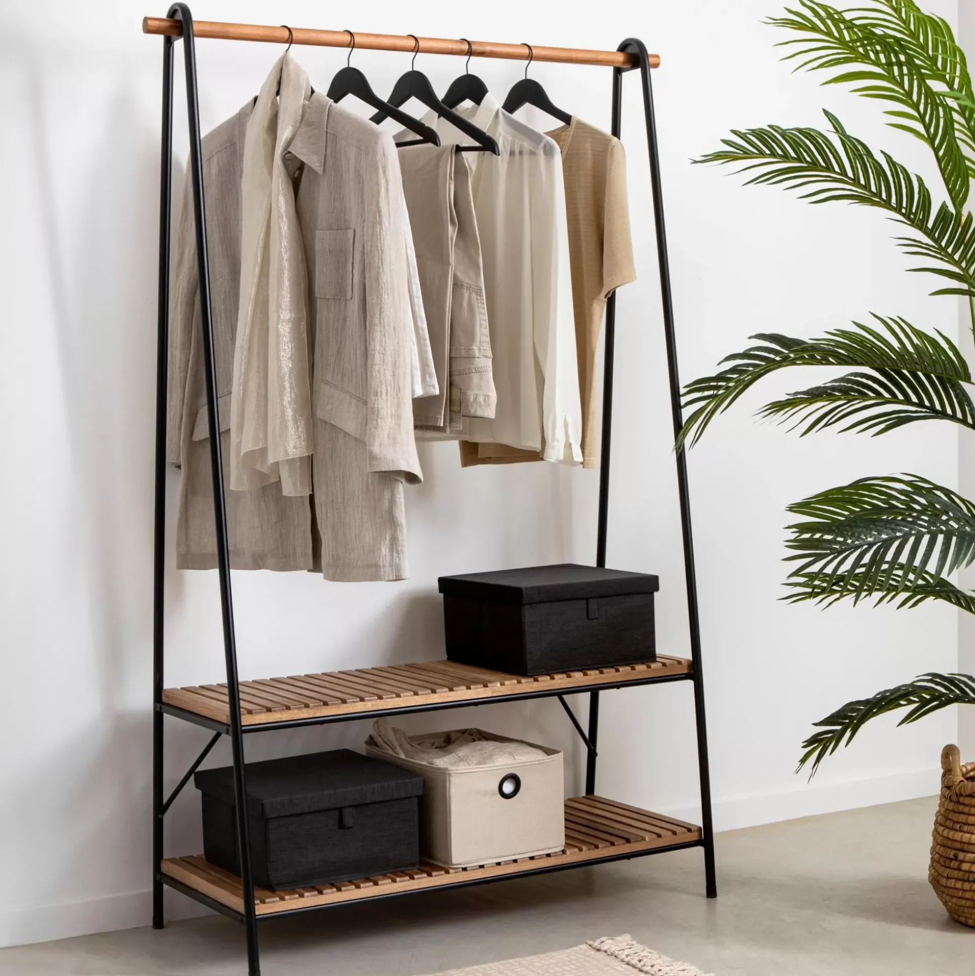 Estantes<CASA Acacia Ropero Negro