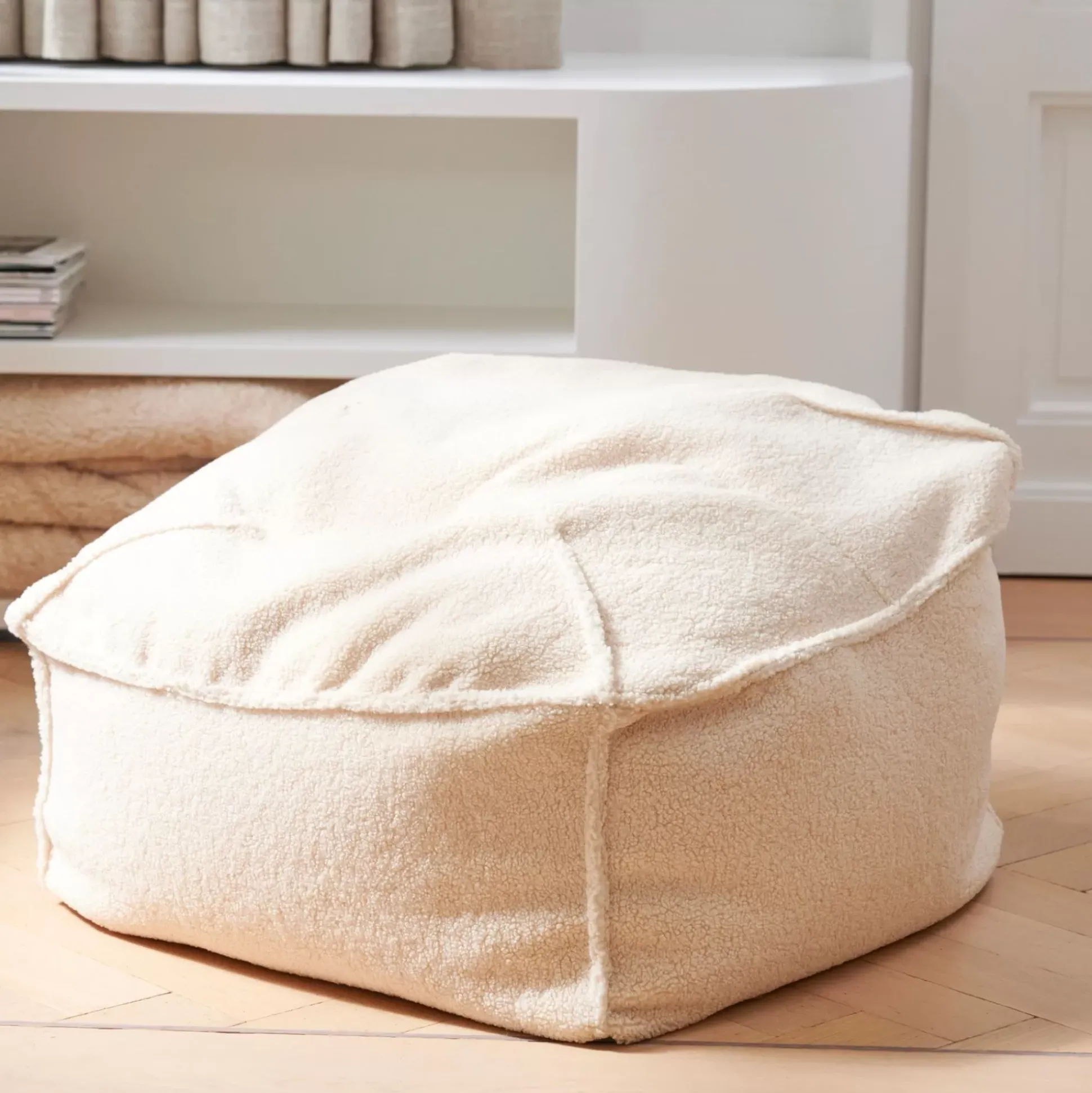 Pufs<CASA Jacki Tejido Teddy Blanco